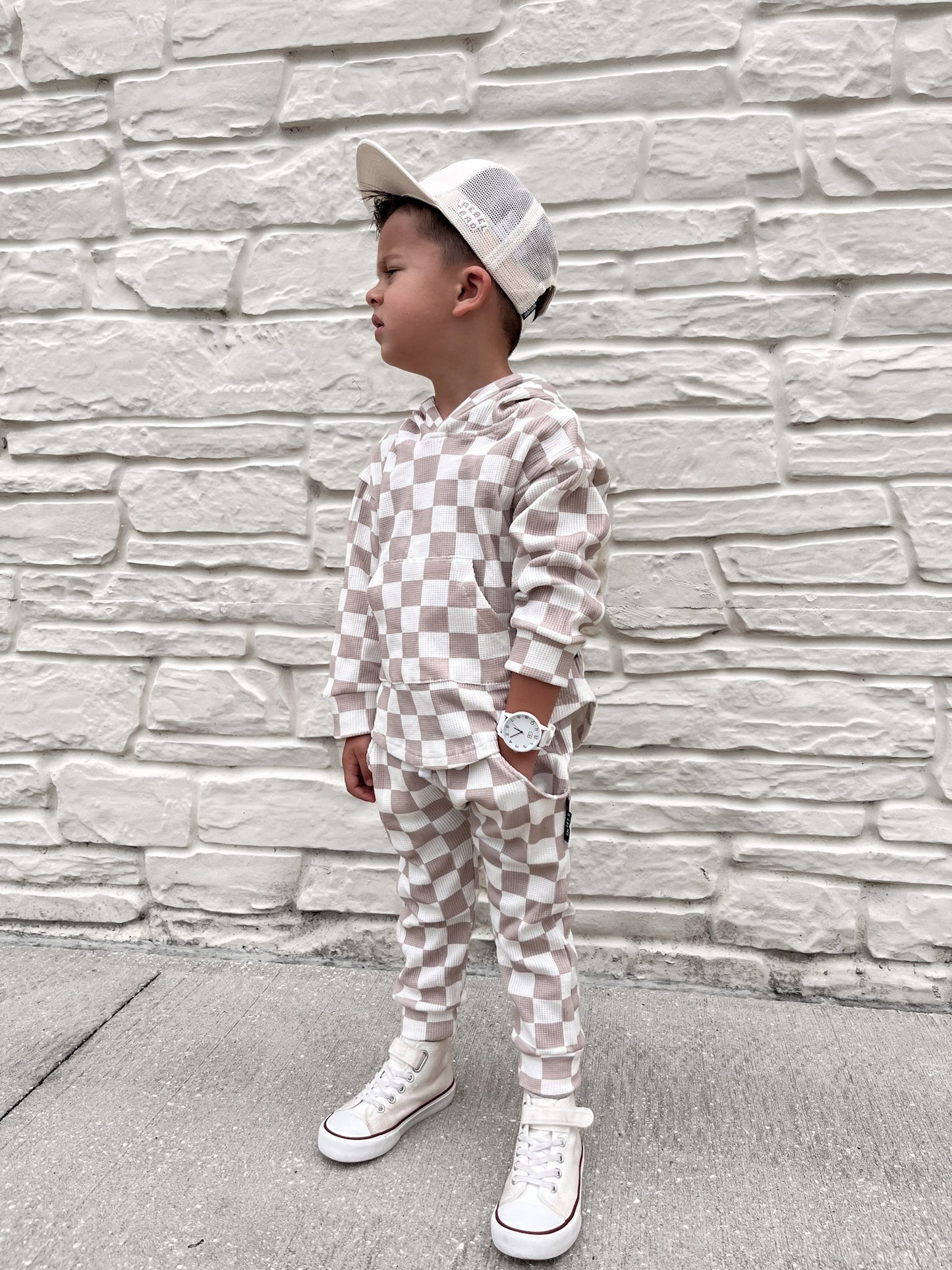 TAN CHECKERED • WAFFLE SET
