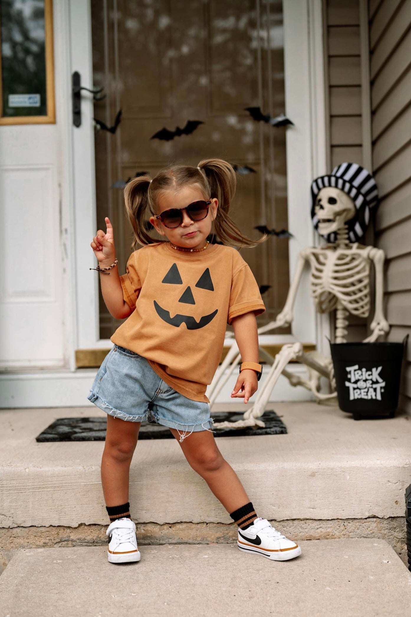 Jack-o-Lantern Tee - Faded Autumn