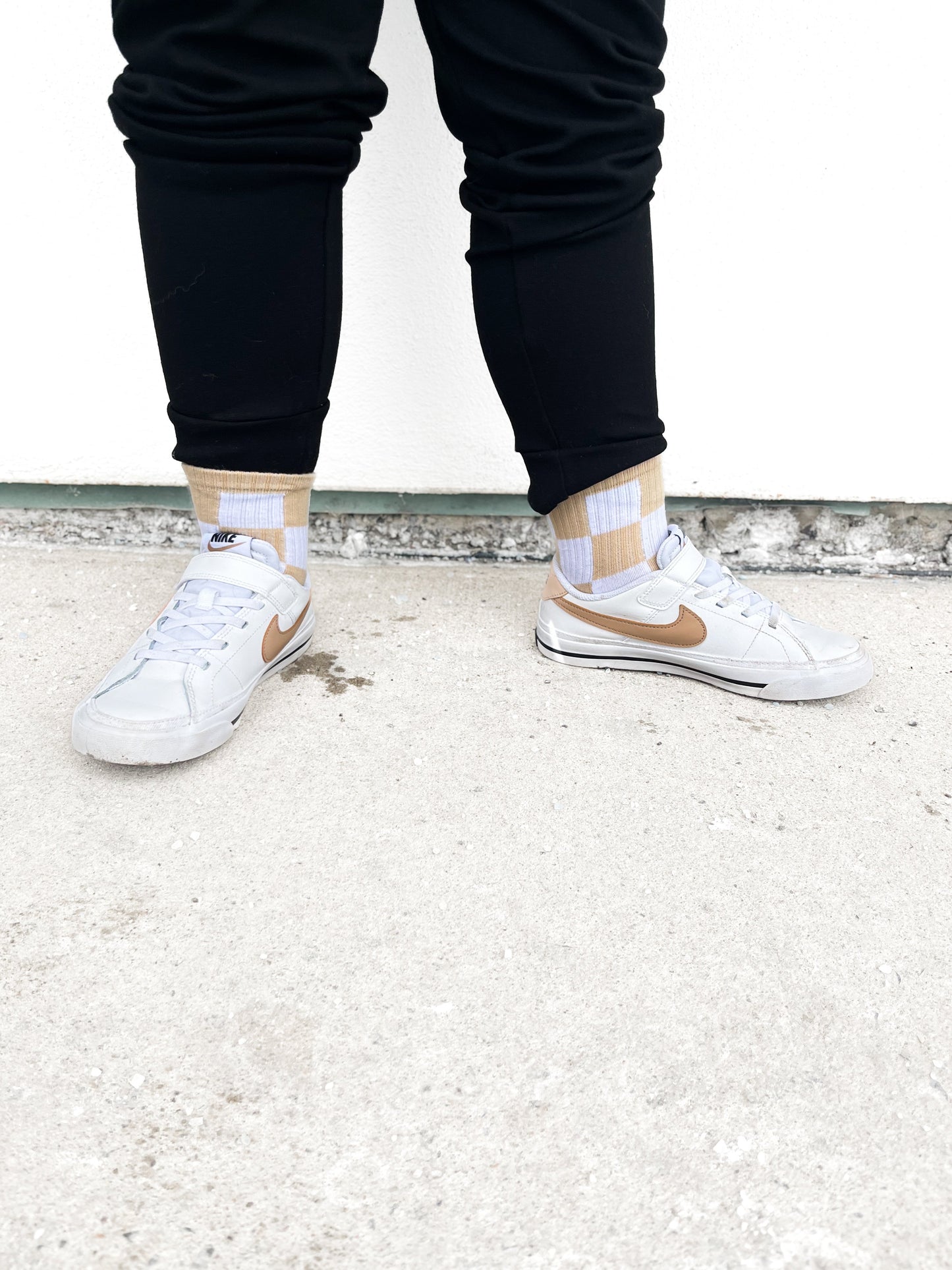 Beige + White Checker