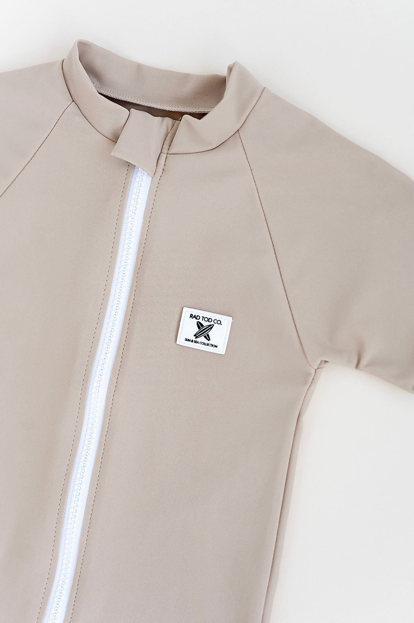 RASHGUARD SHIRT - SAND