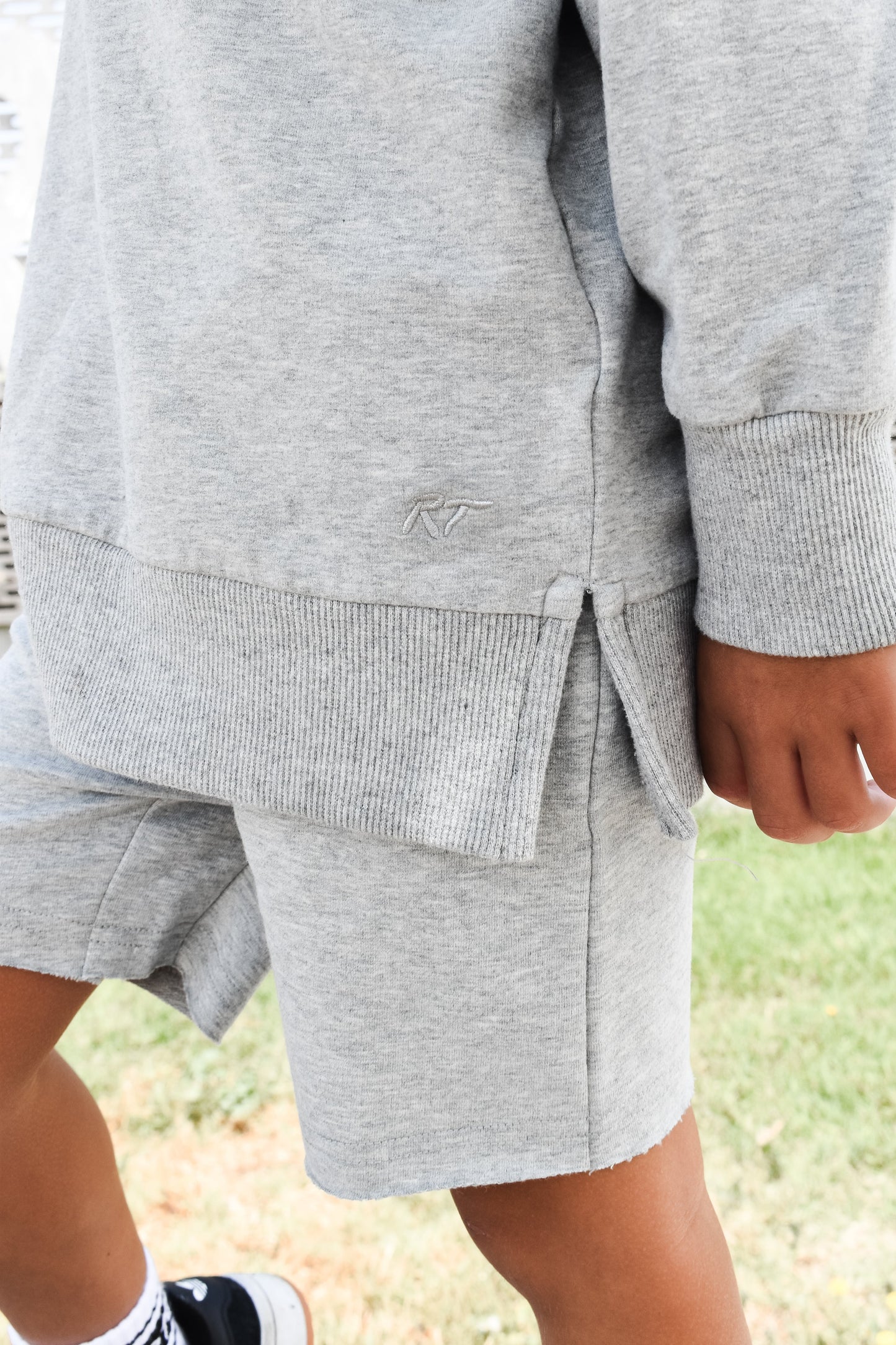 ORGANIC COTTON CREWNECK - GRAY
