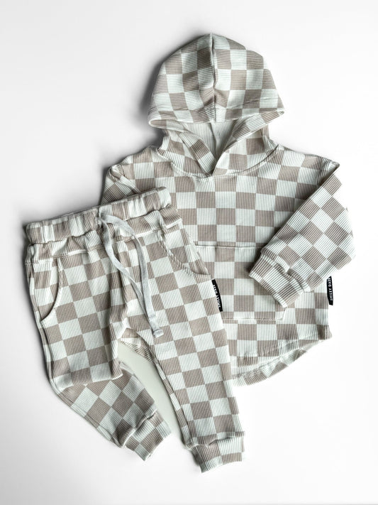 TAN CHECKERED • WAFFLE SET