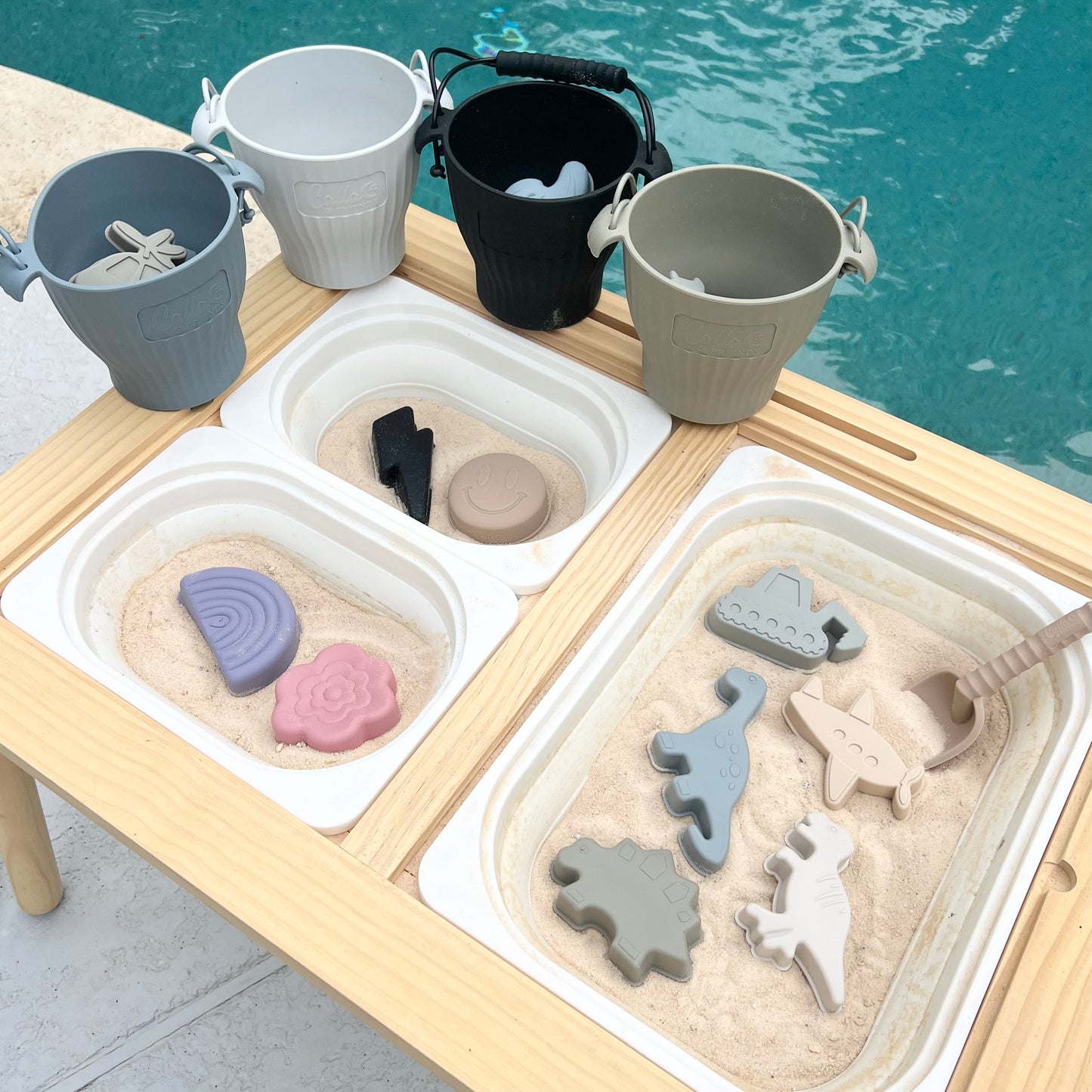 BLACKOUT & BOLT Silicone Beach Toy Set