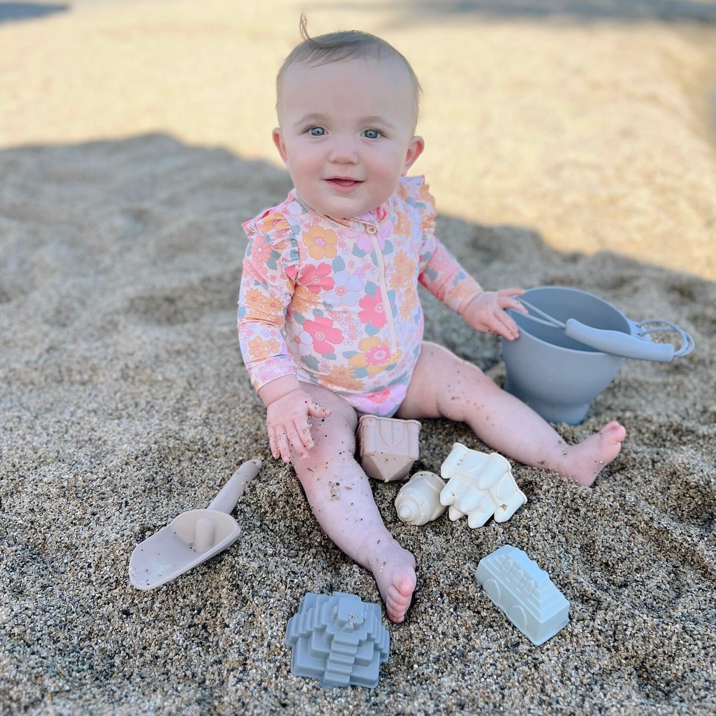 Ellie Silicone Beach Toy Set