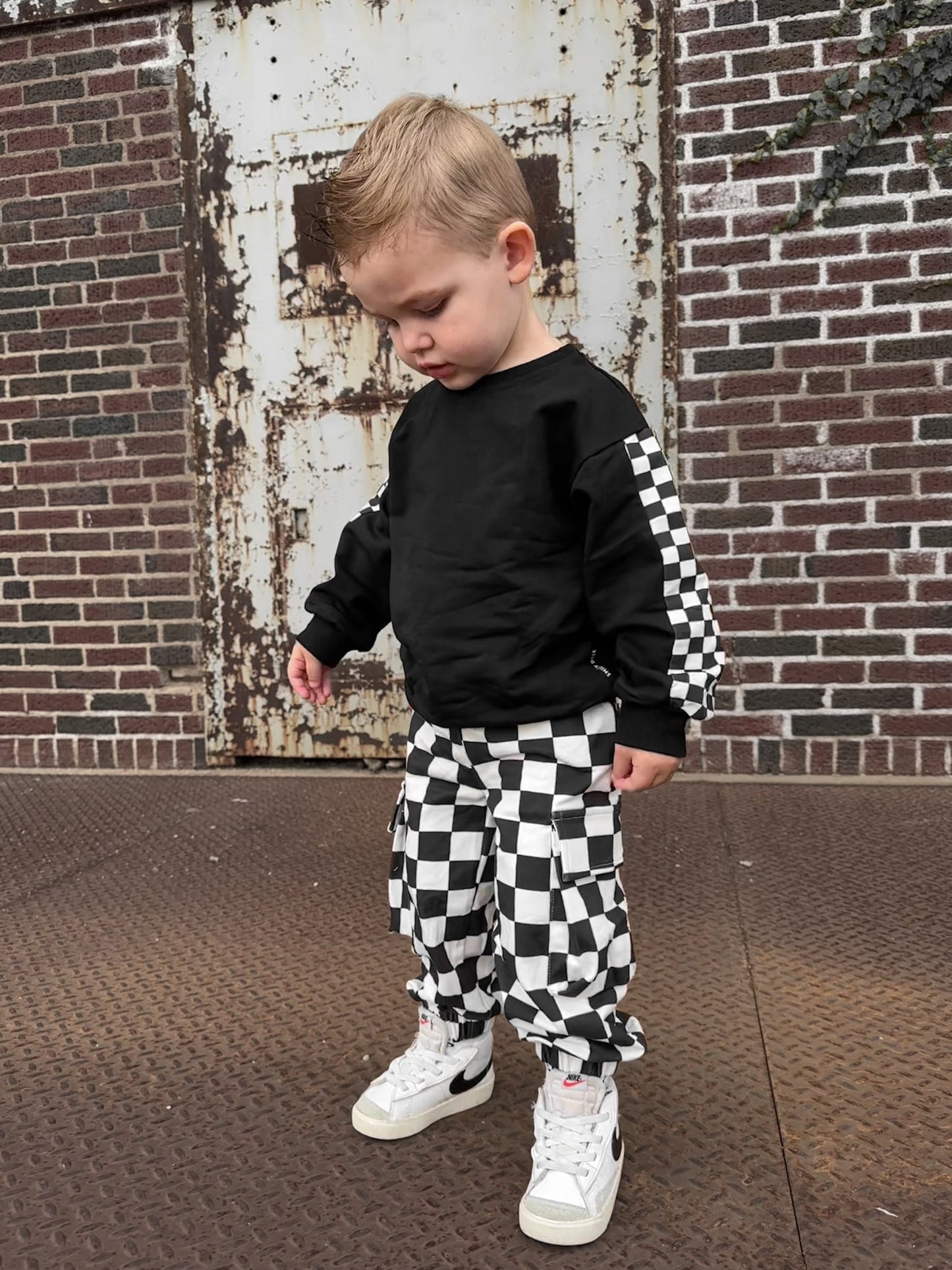 BLACK & WHITE CHECKERED • CARGO SWEATPANTS