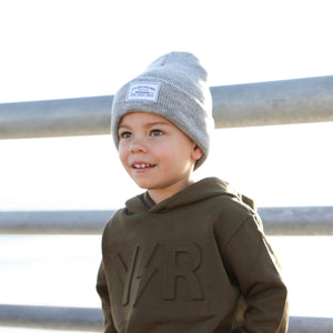 YOUNG + RAD CLASSIC BEANIE // HEATHER GREY