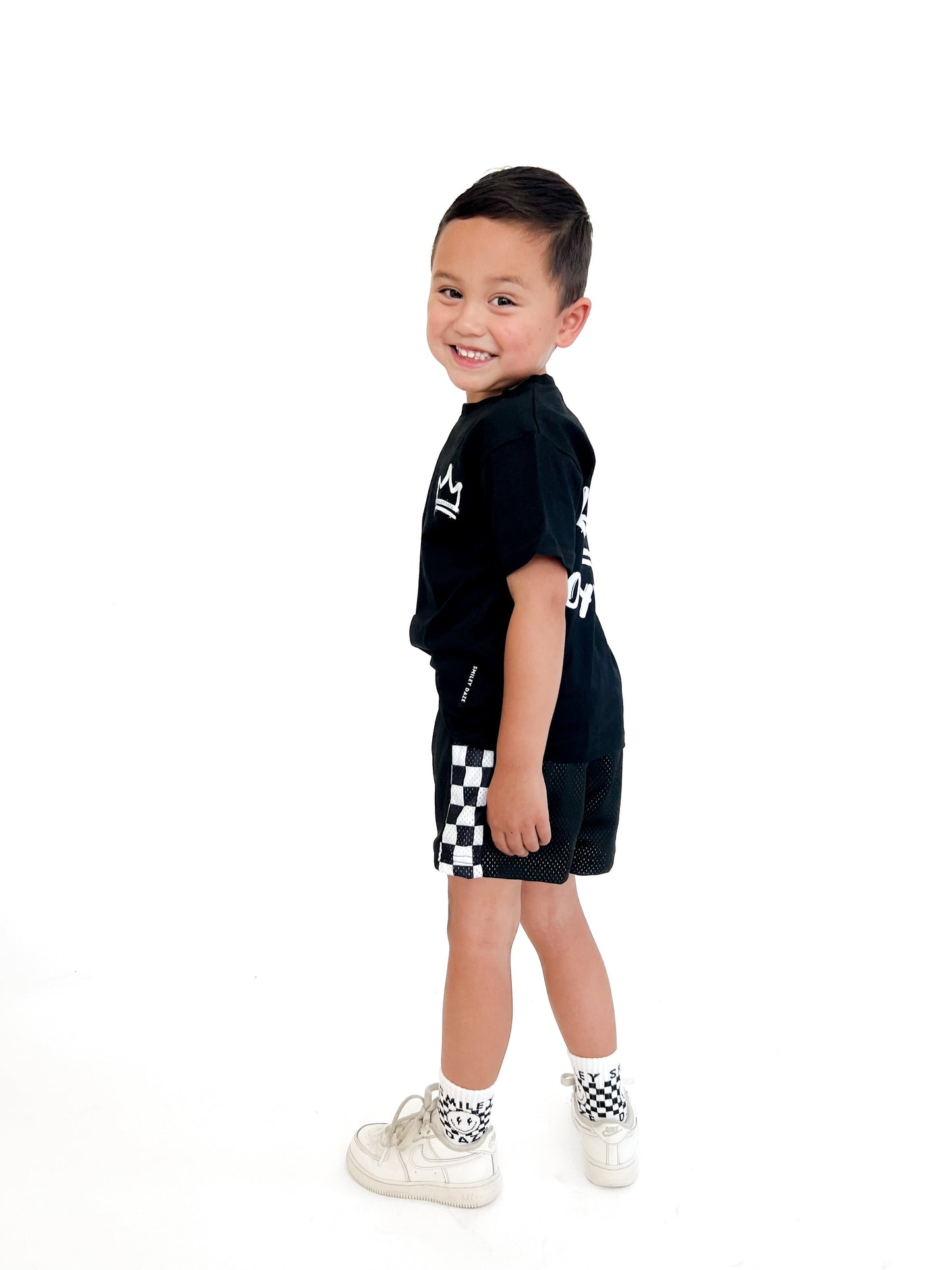 BLACKOUT • MESH SHORTS