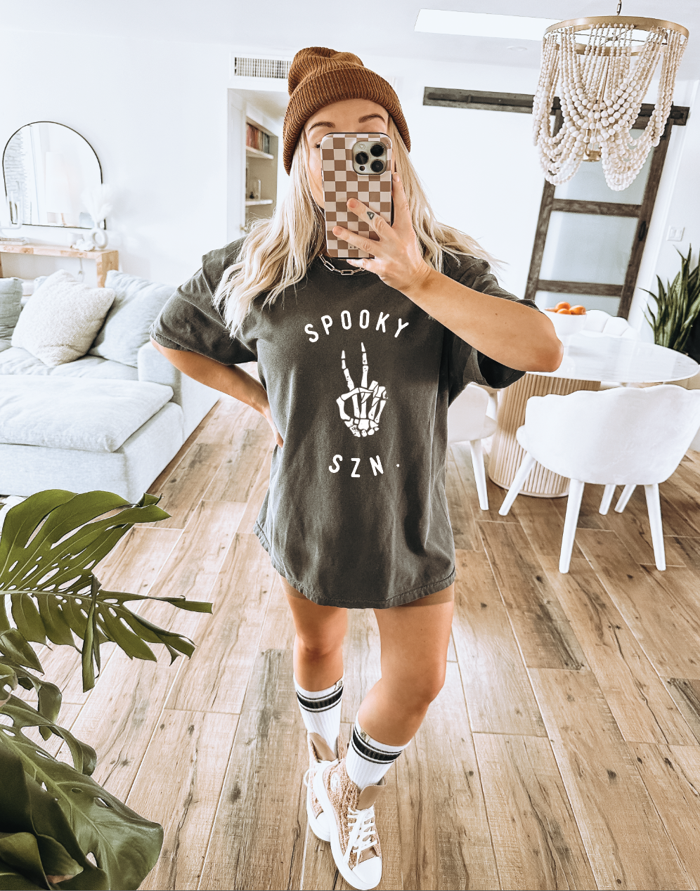 SPOOKY SZN Unisex Tee