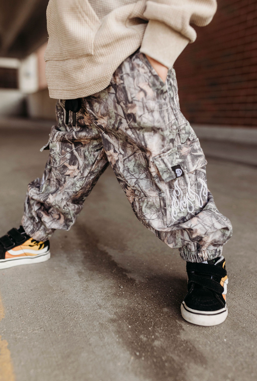 CAMO FLAME • CARGO JOGGERS