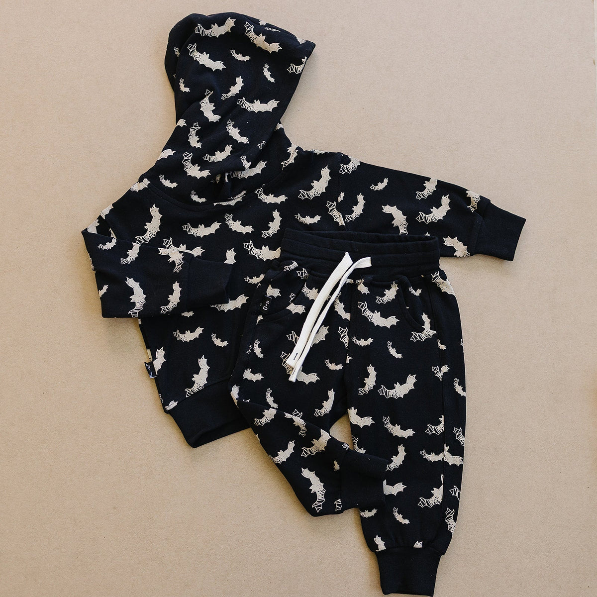 Bat Jogger Set