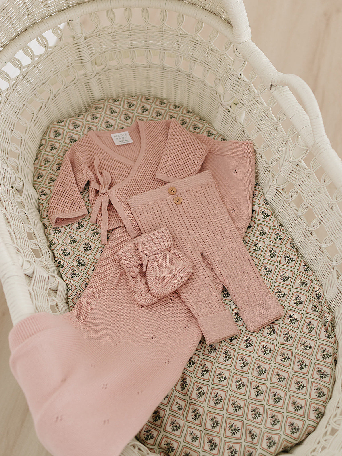 Blush Pink Knit Wrap Set