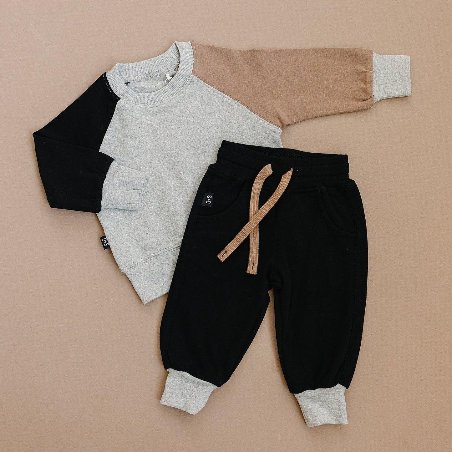 Ford Jogger Set