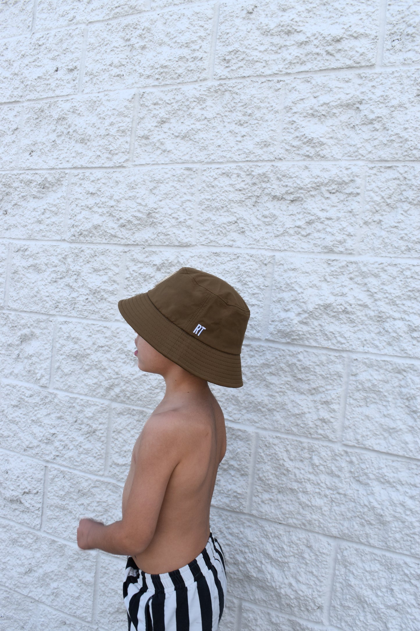 MOCHA WATERPROOF BUCKET HAT